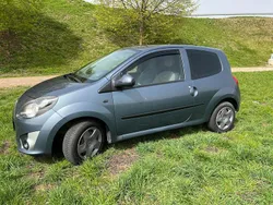 Grau Gebraucht 2009 Renault Twingo Authentique Kleinwagen | 1.600 € (Fairer Preis)