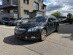 Schwarz Gebraucht 2010 Opel Insignia Cosmo Kombi | 3.950 € (Superpreis)