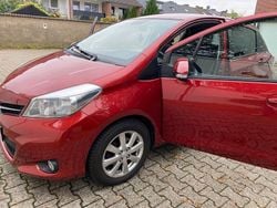 Rot Gebraucht 2013 Toyota Yaris Kleinwagen | 7.450 € (Guter Preis)