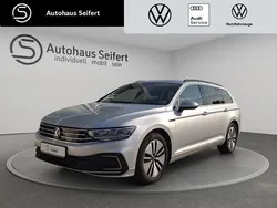 Silber Gebraucht 2022 VW Passat GTE Kombi | 23.475 € (Fairer Preis)