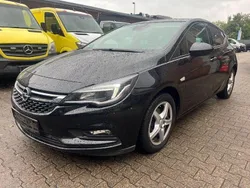 Schwarz Gebraucht 2017 Opel Astra Active Limousine | 4.600 € (Guter Preis)