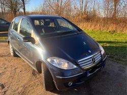 Blau Gebraucht 2005 Mercedes A180 Elegance Van / Kleinbus | 1.500 € (Guter Preis)