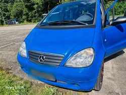 Blau Gebraucht 2000 Mercedes A140 Kleinwagen | 1.100 €