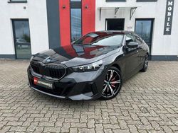 Grau Gebraucht 2024 BMW 550e M Sport Limousine | 73.900 € (Teuer)