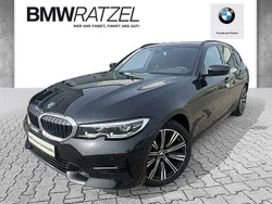 Schwarz Gebraucht 2022 BMW 320 Sport Line Kombi | 33.430 € (Etwas zu teuer)