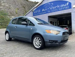 Blau Gebraucht 2009 Mitsubishi Colt Inform Kleinwagen | 1.990 € (Guter Preis)