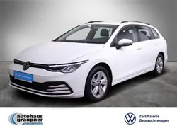 Weiss / pure white Gebraucht 2021 VW Golf VIII Life Kombi | 20.123 € (Fairer Preis)