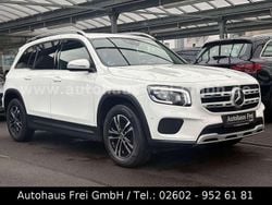 Weiß Gebraucht 2023 Mercedes GLB180 Style SUV | 26.990 € (Fairer Preis)