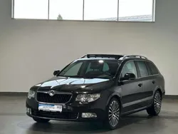 Braun Gebraucht 2012 Skoda Superb LAURIN & KLEMENT Kombi | 9.890 € (Fairer Preis)