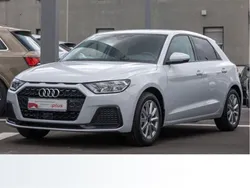 Gletscherweiß metallic Gebraucht 2024 Audi A1 Sportback Advanced Plus Kleinwagen | 22.690 € (Guter Preis)