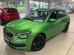 Rallyegrünmetallic Gebraucht 2021 Skoda Kamiq Fresh SUV | 15.285 € (Guter Preis)