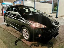 Schwarz Gebraucht 2011 Peugeot 207 Urban Move Limousine | 3.200 € (Fairer Preis)
