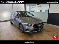Grau Gebraucht 2024 Mercedes B180 Progressive Van / Kleinbus | 30.876 € (Fairer Preis)