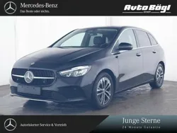Lack kosmosschwarz (metallic) Gebraucht 2024 Mercedes B200 Van / Kleinbus | 32.699 € (Etwas zu teuer)