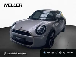 Silber Gebraucht 2024 Mini Cooper Favoured Kleinwagen | 25.950 € (Fairer Preis)