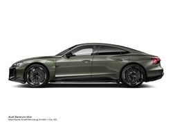 Grün Neu 2025 Audi e-tron GT quattro Performance Limousine | 163.596 €