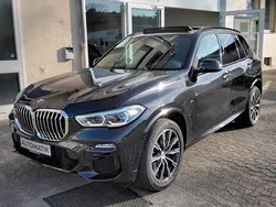 Black sapphire metallic Gebraucht 2021 BMW X5 M Sport SUV | 59.990 € (Guter Preis)