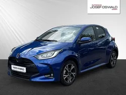 Blau Neu 2025 Toyota Yaris Hybrid Limousine | 26.455 € (Fairer Preis)