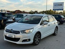 Weiß Gebraucht 2015 Citroën C4 Shine Limousine | 9.449 € (Etwas zu teuer)