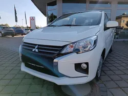Islandweiß Neu 2024 Mitsubishi Space Star Select Limousine | 12.770 €