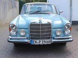 Grün Gebraucht 1966 Mercedes W111 Coupé | 35.900 €