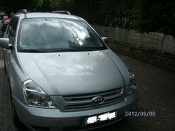 Silber Gebraucht 2008 Kia Carnival Van / Kleinbus | 9.999 €