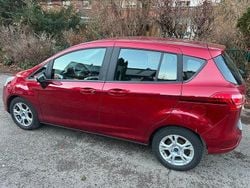 Rot Gebraucht 2017 Ford B-MAX SYNC Edition Van / Kleinbus | 8.500 € (Guter Preis)