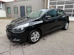 Schwarz Gebraucht 2018 Renault Clio IV Life Kleinwagen | 6.900 € (Guter Preis)