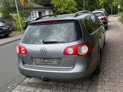 Grau Gebraucht 2005 VW Passat Comfortline Kombi | 1.800 € (Fairer Preis)