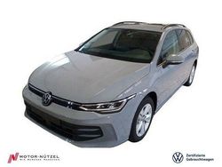 Mondsteingrau Gebraucht 2024 VW Golf VIII Life Kombi | 28.930 € (Etwas zu teuer)