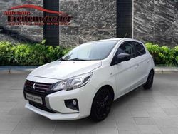 Islandweiß/schwarz Gebraucht 2021 Mitsubishi Space Star Spirit+ Limousine | 10.900 € (Fairer Preis)