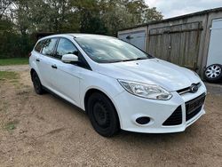 Weiß Gebraucht 2014 Ford Focus Kombi | 2.500 € (Superpreis)
