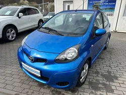 Blau Gebraucht 2010 Toyota Aygo Kleinwagen | 3.999 € (Etwas zu teuer)