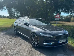Grau Gebraucht 2017 Volvo V90 Inscription Kombi | 22.999 € (Fairer Preis)