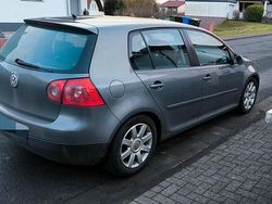 Silber Gebraucht 2005 VW Golf IV Limousine | 3.199 € (Etwas zu teuer)