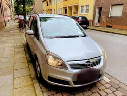 Silber Gebraucht 2007 Opel Zafira Van / Kleinbus | 2.500 € (Guter Preis)