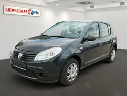 Grau Gebraucht 2009 Dacia Sandero Kleinwagen | 1.599 € (Guter Preis)