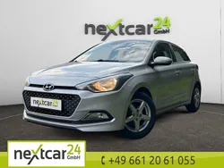 Silber Gebraucht 2017 Hyundai i20 Kleinwagen | 5.590 € (Fairer Preis)