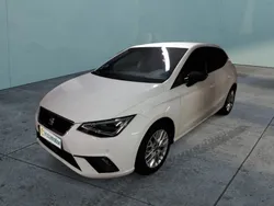 Weiß Gebraucht 2024 Seat Ibiza FR Limousine | 18.740 € (Fairer Preis)