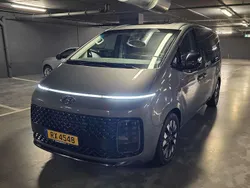 Grau Gebraucht 2022 Hyundai Staria Signature Van | 40.000 € (Superpreis)