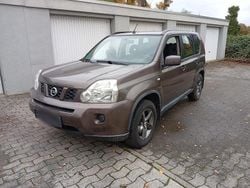 Grau Gebraucht 2007 Nissan X-Trail SUV | 4.350 €