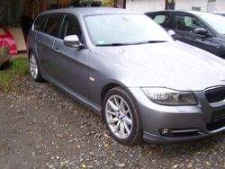 Silber Gebraucht 2012 BMW 320 Kombi | 3.900 € (Superpreis)