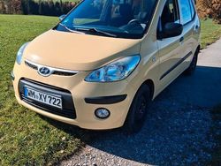 Gelb Gebraucht 2011 Hyundai i10 Classic Kleinwagen | 1.300 € (Superpreis)