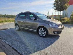 Kaschmirbraun Gebraucht 2013 VW Golf VII Highline Kleinwagen | 8.995 € (Guter Preis)