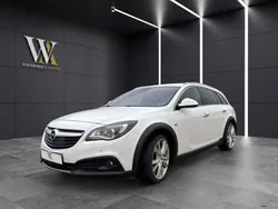 Weiß Gebraucht 2016 Opel Insignia Country Tourer Kombi | 11.400 € (Fairer Preis)