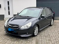 Schwarz Gebraucht 2013 Subaru Legacy Premium Kombi | 7.990 €