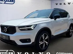 Weiß Gebraucht 2020 Volvo XC40 R-Design SUV | 29.900 € (Fairer Preis)