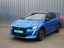 Vertigo blau perlmutt Gebraucht 2020 Peugeot e-208 GT Kleinwagen | 16.990 € (Fairer Preis)