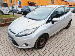 Silber Gebraucht 2009 Ford Fiesta Trend Kleinwagen | 2.290 € (Superpreis)