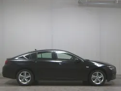Schwarz Gebraucht 2022 Opel Insignia Business Limousine | 16.680 € (Guter Preis)